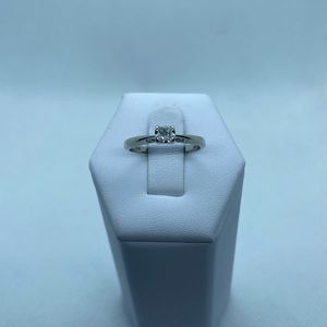 10k princess cut Diamond ring